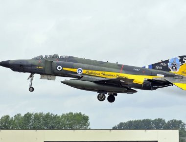 Βίντεο: Τα τελευταία RF-4 αποσύρονται - Η παρουσία τους στην ΠΑ από το 1993